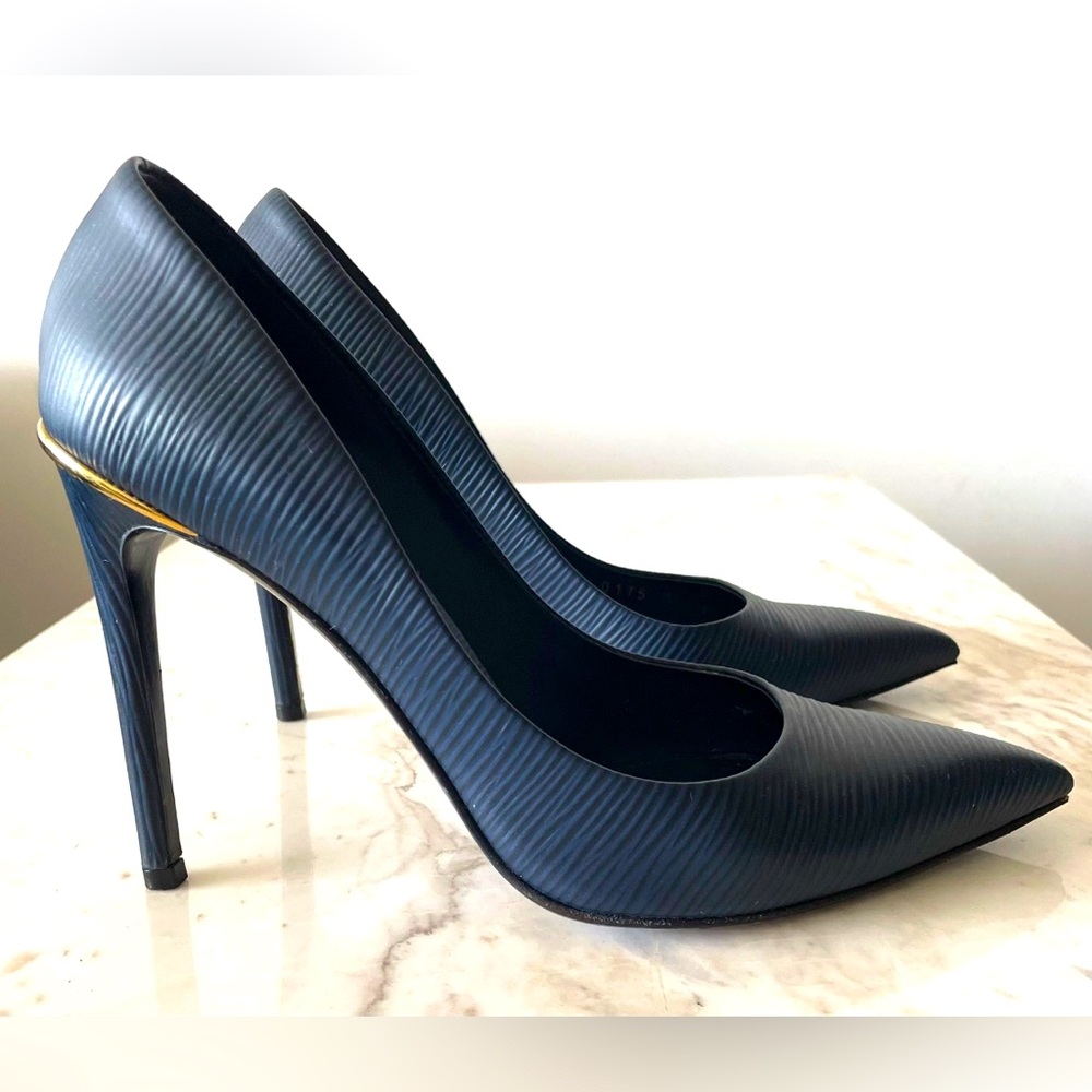 Louis Vuitton Blue Epi Leather Eyeline Pumps 37.5 Dustbags Proof Authentication
